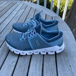 O.N. pretty blue sneakers